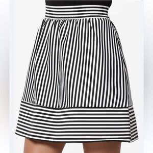 HAVE Black and White Striped Circle Skirt small